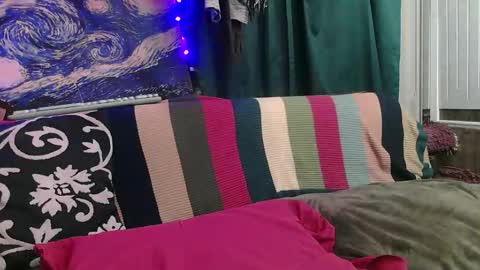 raven blue online show from February 1, 2026, 6:23 am