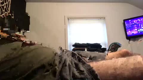 average_stag online show from September 23, 2025, 10:24 pm