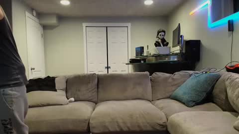 averageandsum online show from September 23, 2025, 10:51 am