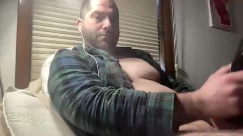 Snapshot of averagejoe345977 chatting on February 6, 2026, 2:53 pm averagejoe345977 online show from February 6, 2026, 2:53 pm