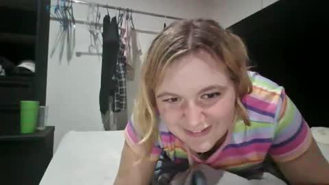 Snapshot of avery_doll21 chatting on June 11, 2026, 2:53 am Avery Doll online show from June 11, 2026, 2:53 am