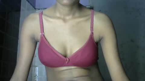 Snapshot of avery_lust01 chatting on June 6, 2026, 6:51 am avery_lust01 online show from June 6, 2026, 6:51 am