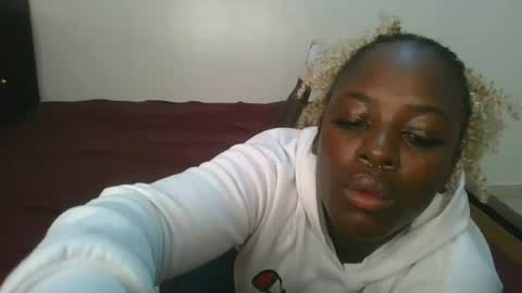avian_babe1 online show from July 24, 2026, 2:09 am