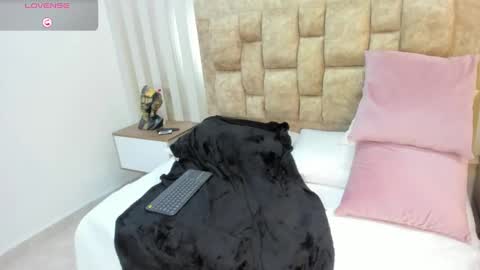 AVIS  online show from January 13, 2025, 10:56 pm