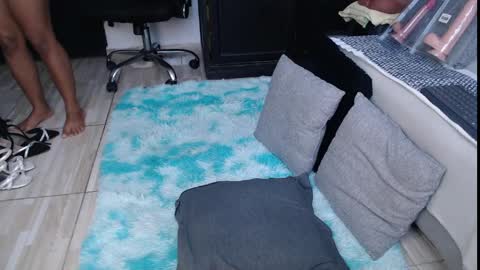 AVIS  online show from April 20, 2026, 6:42 pm