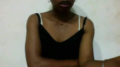 avontsoaldy online show from October 18, 2025, 6:05 am