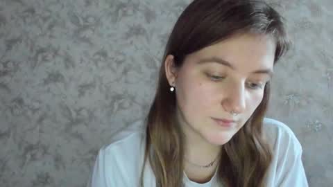 avorylas online show from November 26, 2025, 8:15 am