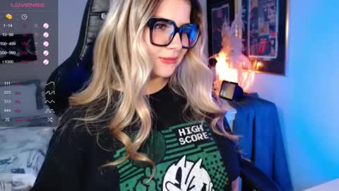 Avrill Morgan online show from February 17, 2025, 8:15 pm