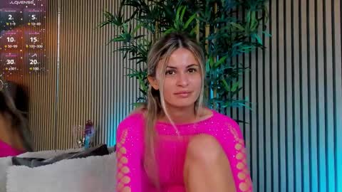 AVRILL CYRUX online show from March 6, 2025, 7:57 am