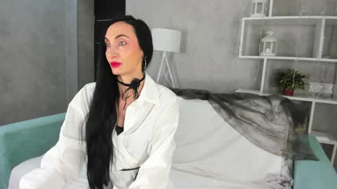 Snapshot of avrora_mars chatting on April 15, 2026, 9:16 am Avrora online show from April 15, 2026, 9:16 am
