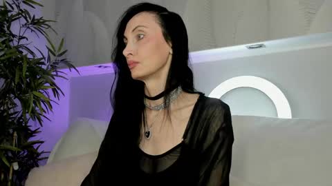 Snapshot of avrora_mars chatting on May 16, 2026, 2:19 am Avrora online show from May 16, 2026, 2:19 am