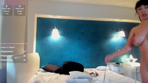 Jolie online show from December 8, 2024, 9:02 am