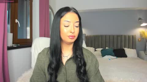 Jolie online show from November 11, 2025, 6:13 am