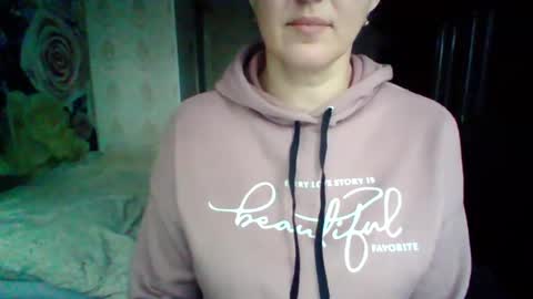 awesomeladyy online show from January 18, 2025, 12:36 pm