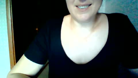 awesomeladyy online show from June 27, 2026, 5:18 pm