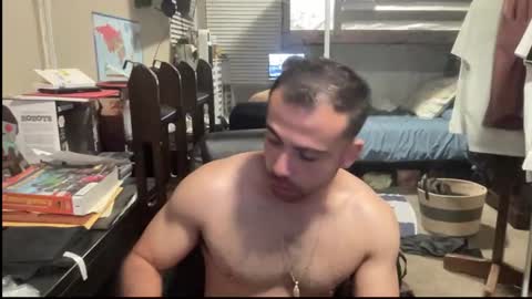 Snapshot of axel101101 chatting on July 13, 2026, 8:17 am Axel Palacios online show from July 13, 2026, 8:17 am