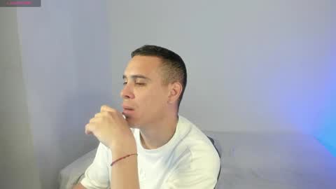 Snapshot of axel__fierro chatting on May 17, 2026, 7:54 pm axel__fierro online show from May 17, 2026, 7:54 pm