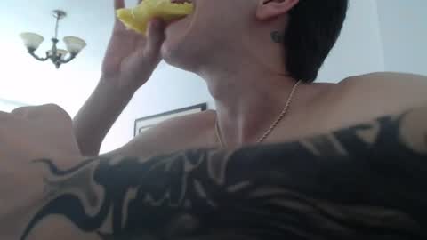 Snapshot of axel__master chatting on June 13, 2026, 6:39 pm axel__master online show from June 13, 2026, 6:39 pm