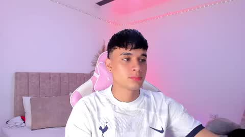Snapshot of axel_cody_ chatting on July 29, 2026, 9:29 am AXEL online show from July 29, 2026, 9:29 am