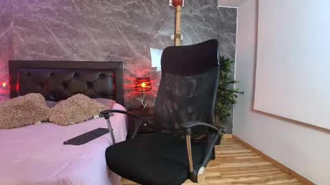 Snapshot of axel_draven chatting on April 11, 2026, 12:09 pm axel_draven online show from April 11, 2026, 12:09 pm