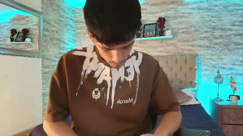 Snapshot of axel_draven chatting on June 15, 2026, 12:40 pm axel_draven online show from June 15, 2026, 12:40 pm
