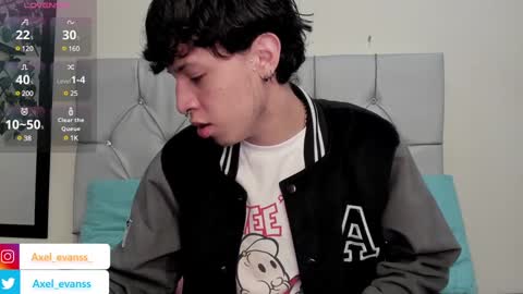 Axel Evanss online show from January 23, 2025, 1:13 pm