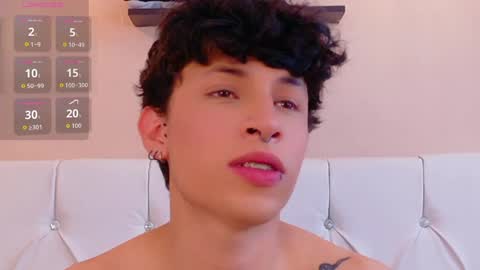Snapshot of axel_evanss chatting on June 3, 2026, 2:33 pm Axel Evanss online show from June 3, 2026, 2:33 pm
