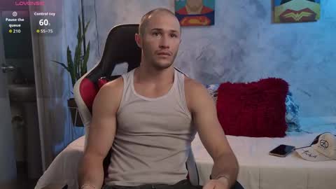 Axel Fairchaild online show from April 1, 2026, 12:39 pm