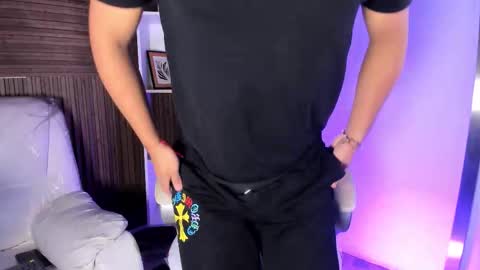 axel_grey_ online show from November 29, 2025, 12:30 pm