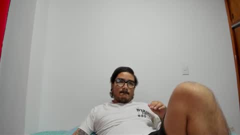 Snapshot of axel_hornyy chatting on July 21, 2026, 12:51 pm axel_hornyy online show from July 21, 2026, 12:51 pm