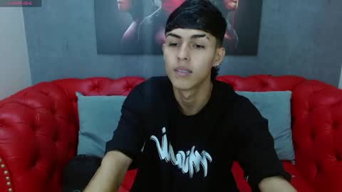 Snapshot of axel_mendoza_ chatting on June 8, 2026, 4:29 pm A X E L online show from June 8, 2026, 4:29 pm