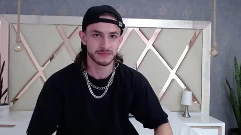 Snapshot of axel_porn_ chatting on May 31, 2026, 3:19 pm Axel online show from May 31, 2026, 3:19 pm