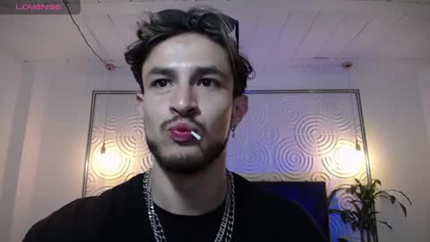 Snapshot of axel_porn_ chatting on June 27, 2026, 12:33 pm Axel online show from June 27, 2026, 12:33 pm