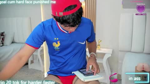 Alex online show from October 21, 2025, 4:24 am