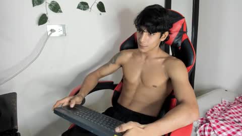 Snapshot of axel_rosse2 chatting on November 24, 2025, 10:53 pm axel_rosse2 online show from November 24, 2025, 10:53 pm