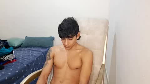 Snapshot of axel_rosse2 chatting on January 18, 2026, 7:01 am axel_rosse2 online show from January 18, 2026, 7:01 am