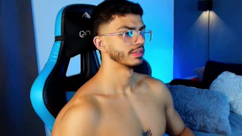 axel stein NEW ACCOUNT online show from March 5, 2025, 3:40 am