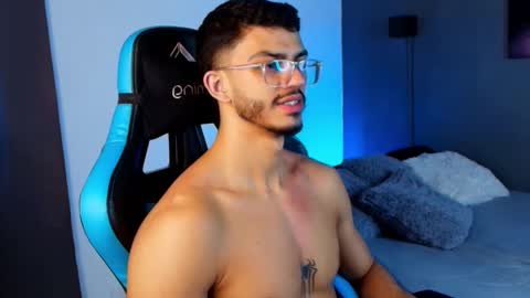 axel stein NEW ACCOUNT online show from March 10, 2025, 3:34 am