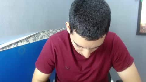 axel_stones_ online show from November 28, 2025, 3:14 pm