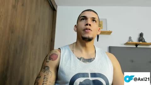 INDEPENDENT MODEL  online show from April 28, 2026, 10:15 pm