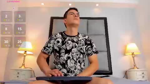 axel_wolfe online show from July 23, 2026, 6:50 pm