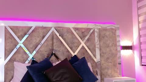 Snapshot of axelandrenata chatting on May 2, 2026, 7:41 pm Axel and Renata online show from May 2, 2026, 7:41 pm