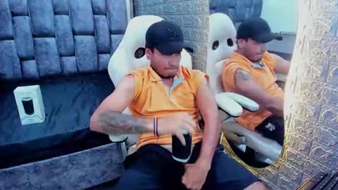 Axell Cross2 online show from February 6, 2025, 11:48 pm