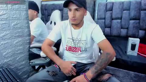 Axell Cross2 online show from February 22, 2025, 12:05 am