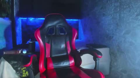 Axell Cross2 online show from April 14, 2026, 2:17 am