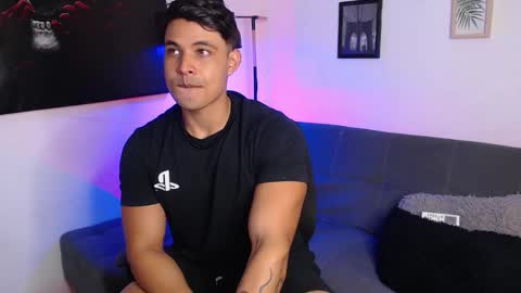 Snapshot of axell_dior chatting on February 14, 2026, 1:13 am axell online show from February 14, 2026, 1:13 am