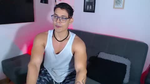 Snapshot of axell_dior chatting on July 25, 2026, 2:09 am axell online show from July 25, 2026, 2:09 am