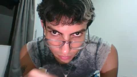 Axel  online show from February 14, 2025, 2:07 am