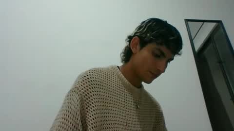 Axel  online show from March 5, 2025, 2:36 am