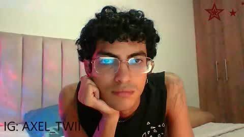 Axel  online show from November 19, 2025, 11:38 pm